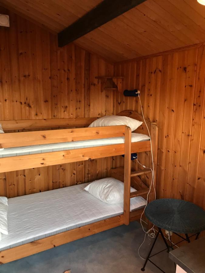 Bjoersjoeas Vildmark - Small Camping Cabin Close To Nature Olofstorp Dış mekan fotoğraf